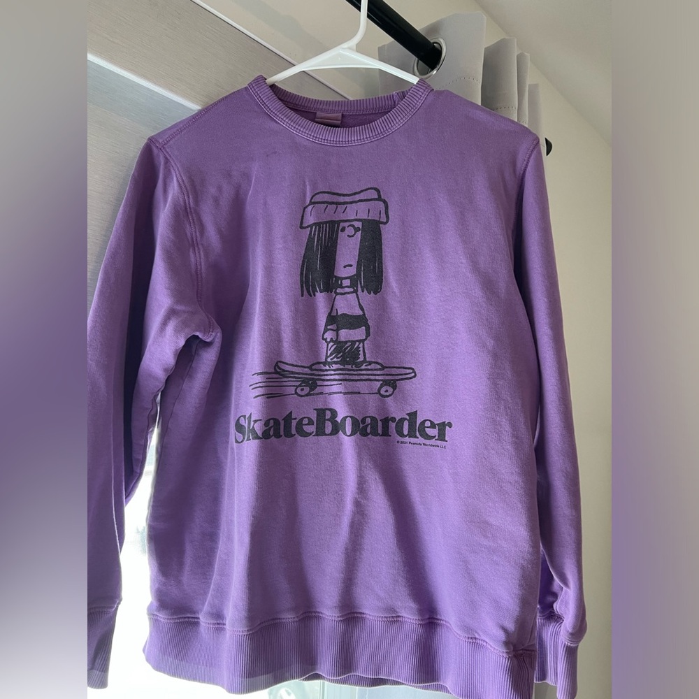 Peanuts sweatshirt